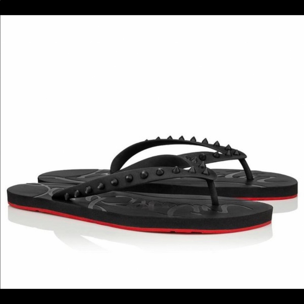 Selling these replica flip flops. They look exactly like the pic